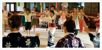 Experience the Gujo Odori Dance