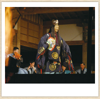 薪能「くるす桜」